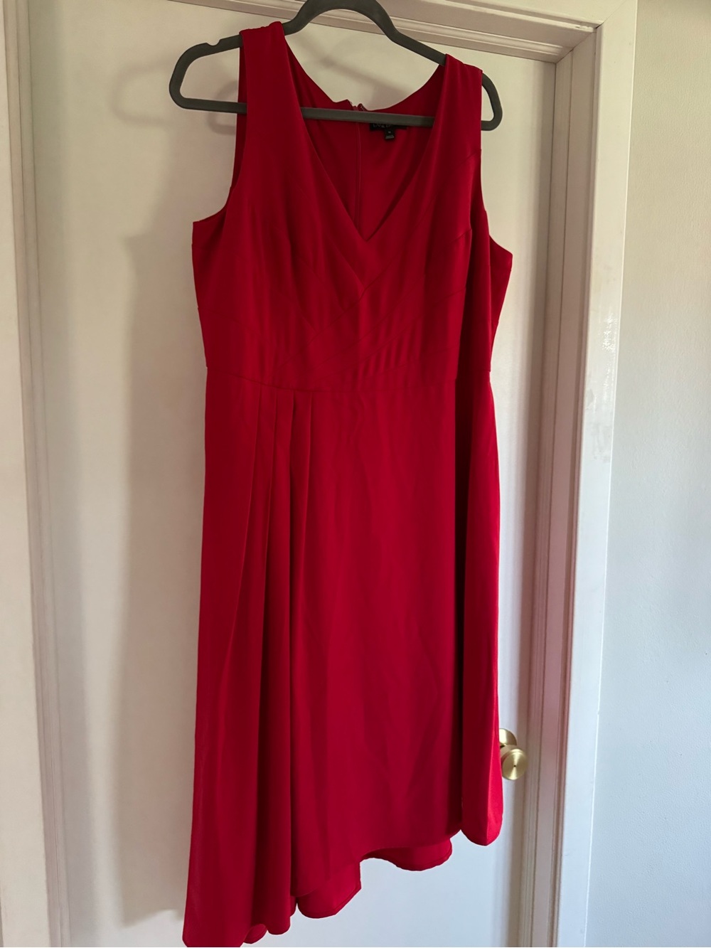 Lane Bryant Sleeveless V-Neck Red Asymmetrical Dress Size 16 Excellent!